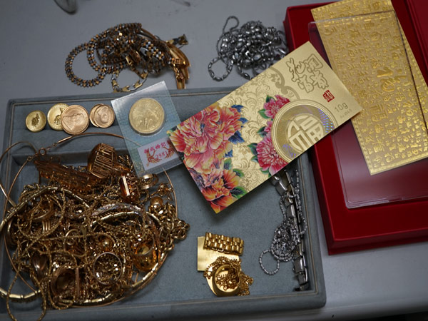 金、プラチナ買取増えております。年始買取大商談会!!