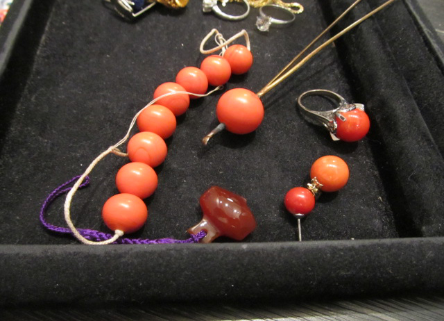 古道具や珊瑚アンティークアクセサリーの買取