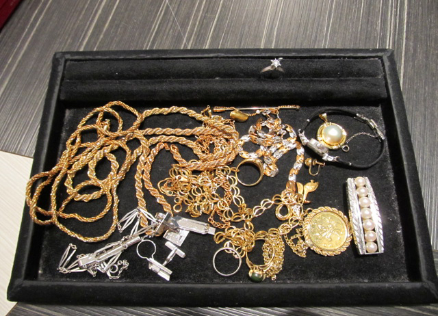 ゴールデンウィーク営業中、金プラチナダイヤの買取り