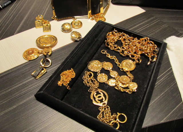 シャネル、ゴールドアクセサリーの買取り