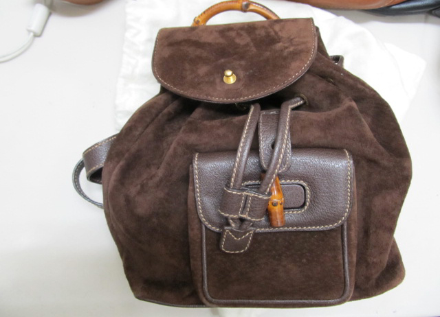 グッチプラダのリュックが眠っていませんか?