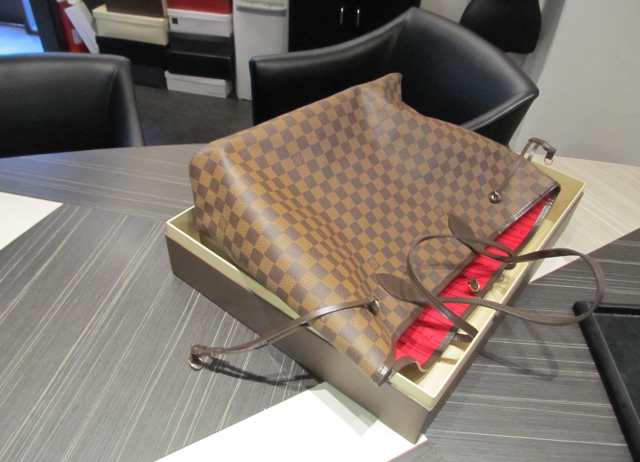 ブランド品ヴィトンネヴァーフルの買取