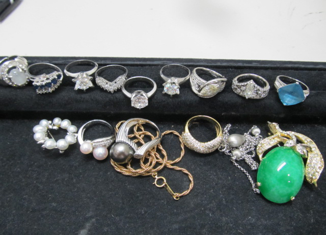 貴金属大粒ダイヤの買取、たくさんのご紹介ありがとうございます。