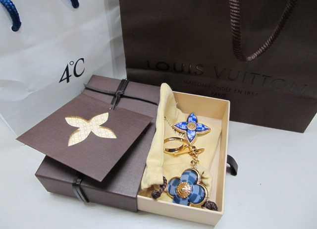 ヴィトンのブランドキーホルダーの買取り