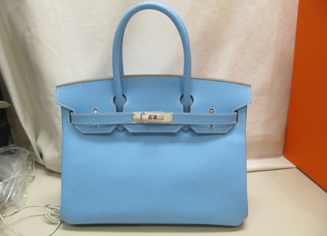 毎週水曜日はお休みです